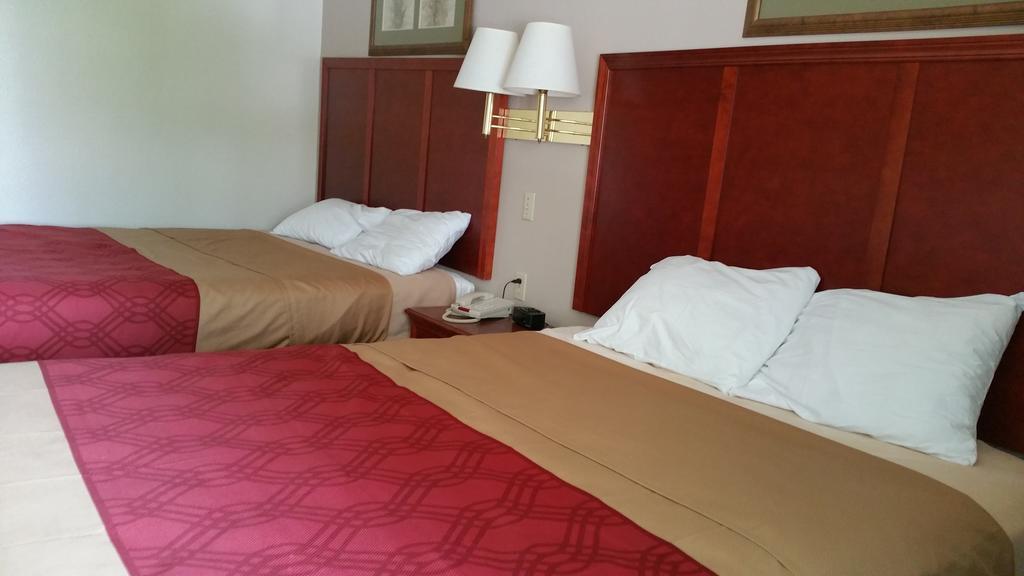 Rodeway Inn Mitchell Zewnętrze zdjęcie