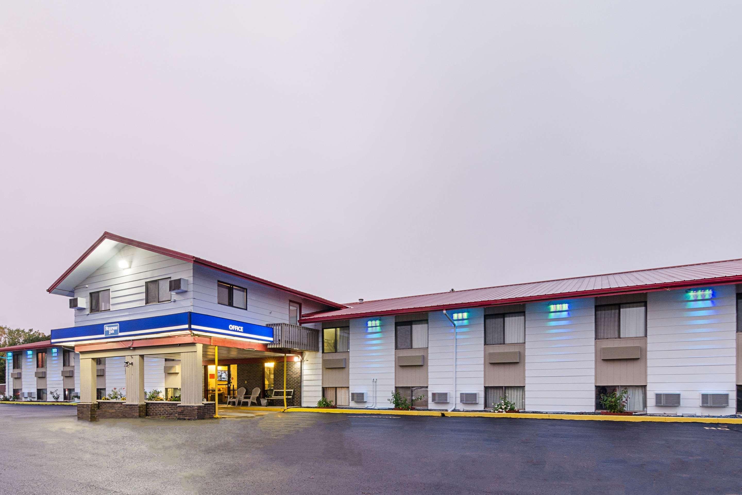 Rodeway Inn Mitchell Zewnętrze zdjęcie