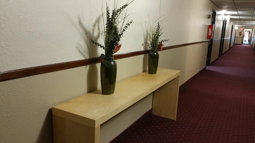Rodeway Inn Mitchell Zewnętrze zdjęcie