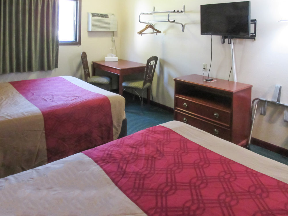 Rodeway Inn Mitchell Zewnętrze zdjęcie